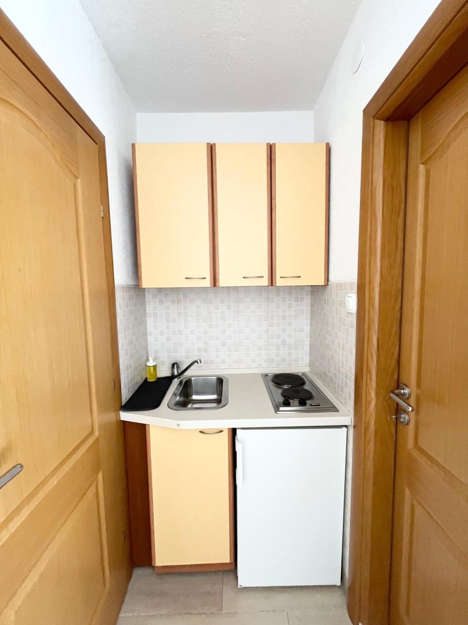 Apartments Irma บาชกาโวดา ภายนอก รูปภาพ