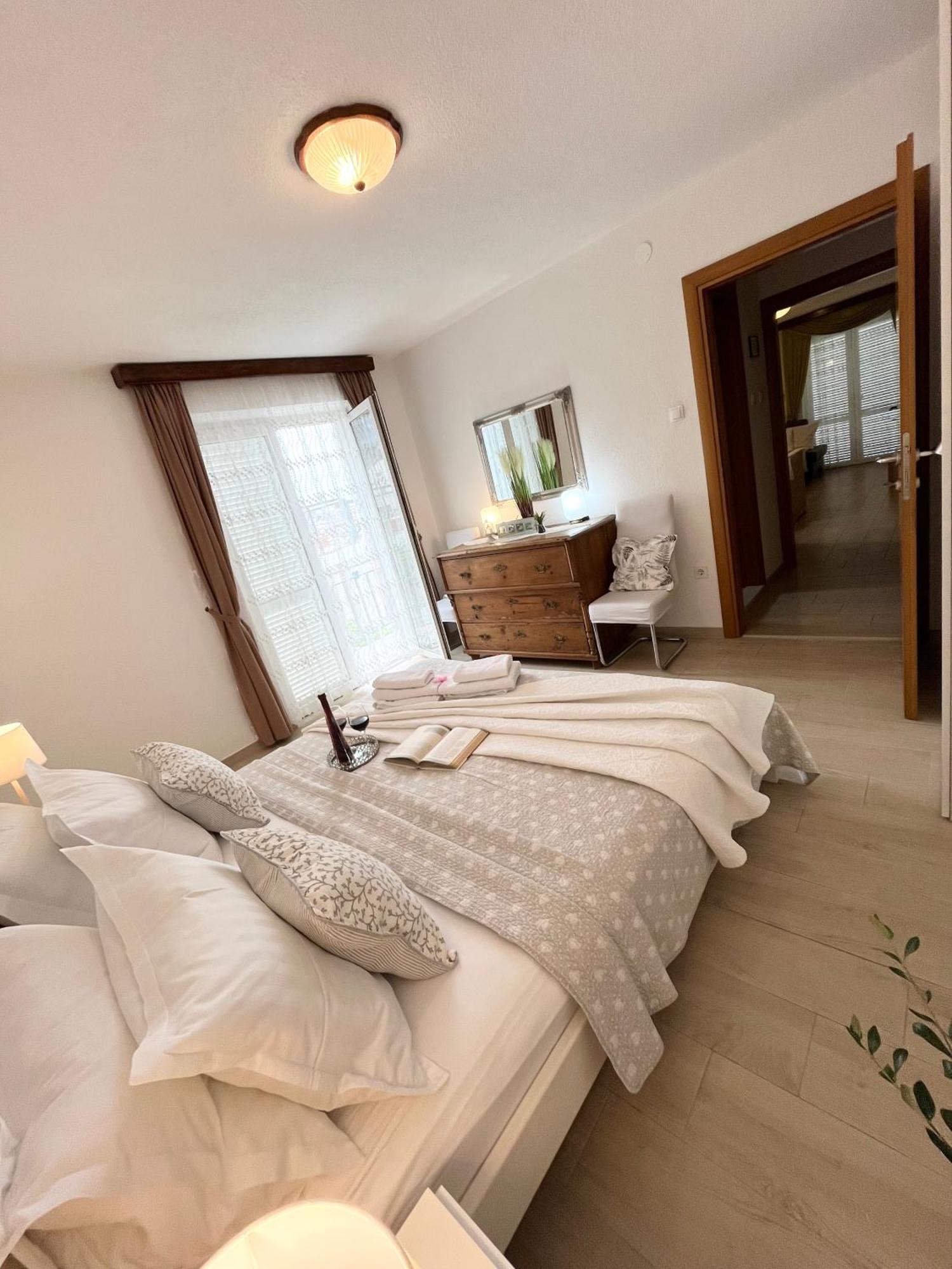 Apartments Irma บาชกาโวดา ภายนอก รูปภาพ