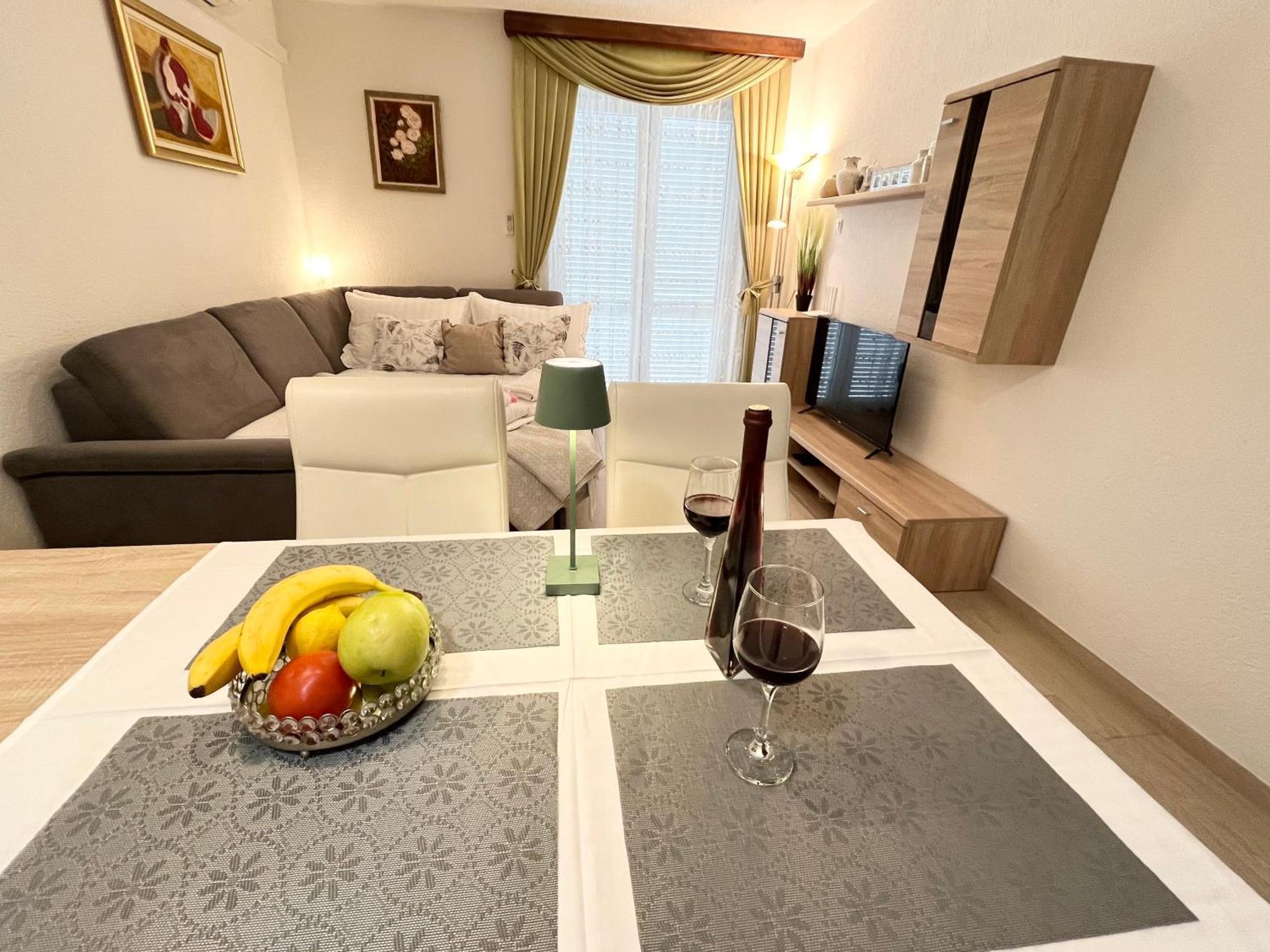 Apartments Irma บาชกาโวดา ภายนอก รูปภาพ