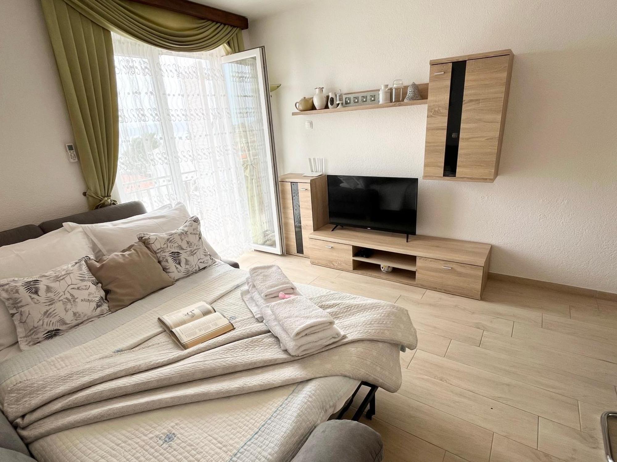 Apartments Irma บาชกาโวดา ภายนอก รูปภาพ