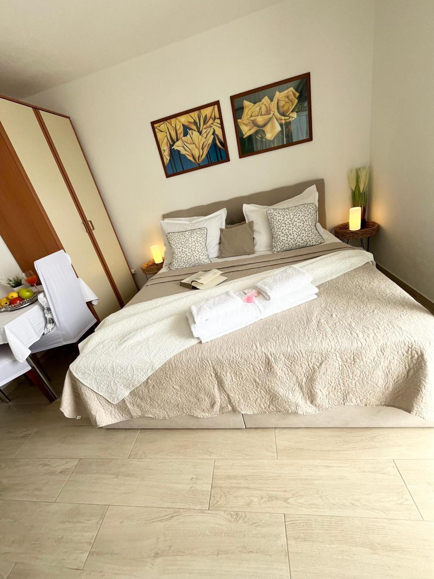 Apartments Irma บาชกาโวดา ภายนอก รูปภาพ